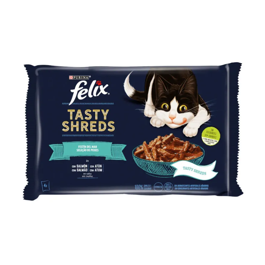 Felix Tasty Shreds Festín del Mar Filetes en Salsa sobre para gatos