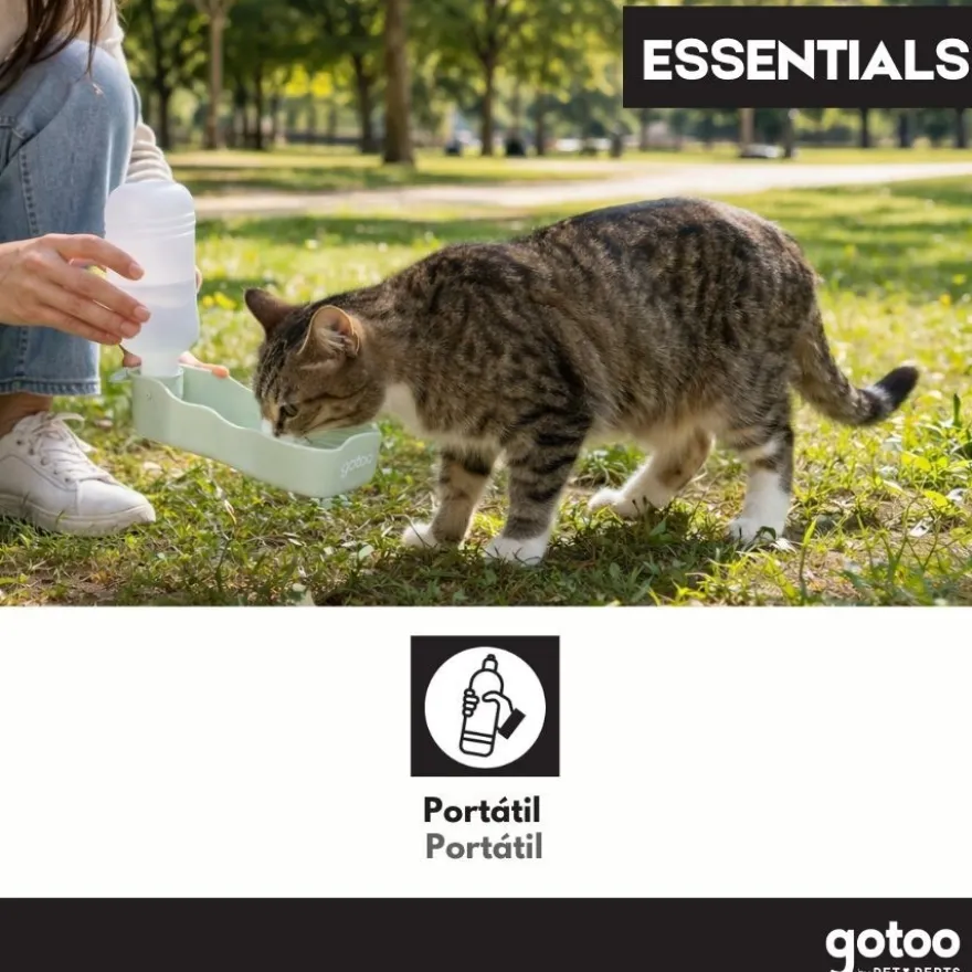 Gotoo Botella Bebedero Portátil de Plástico Verde para perros y gatos