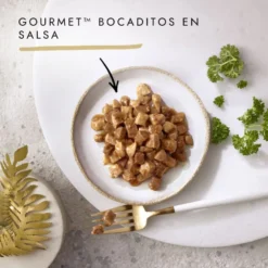 Gourmet Gold Pollo e Hígado en salsa lata para gatos